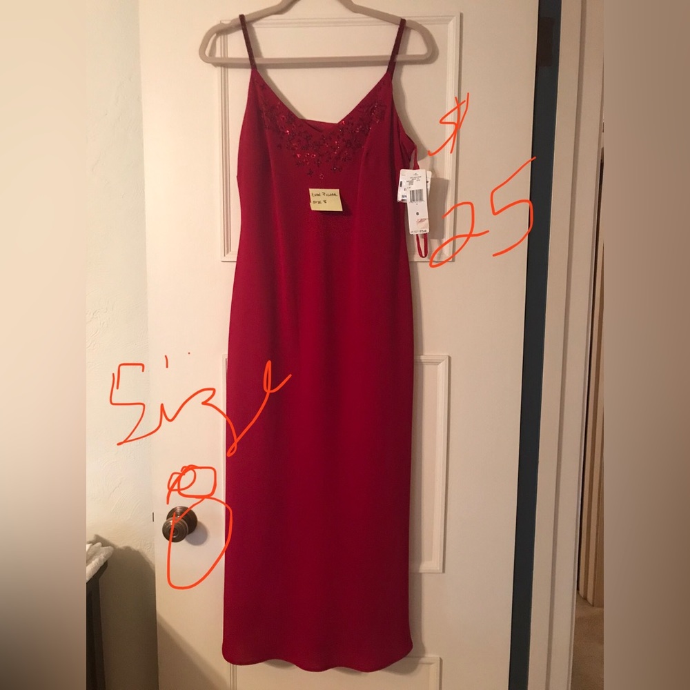 Sleeveless red dress